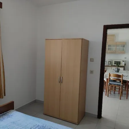 Kaklecharaki * Charaki